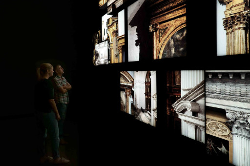 Museo de Santa Cruz. Montaje instalación “Retablos de retablos”, en la exposición El Greco: Arte y Oficio (2014)