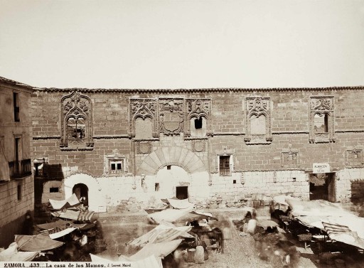 JEAN LAURENT, 1856-74. La Casa de los Momos. León: Zamora