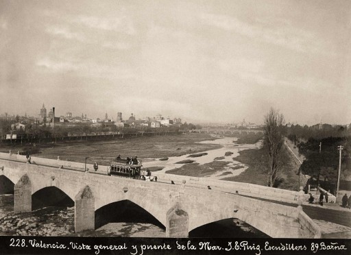 J. E. PUIG, 1885-1900. Vista General y puente de la Mar. Valencia.