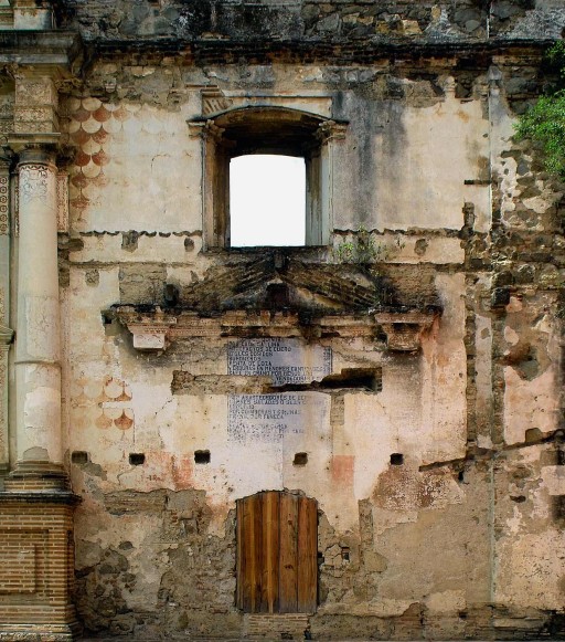 La Antigua. Guatemala. Iglesia de la Compañía. 2004