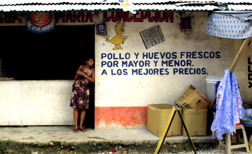 Santa Elena. Flores. Petén. Guatemala. 2004
